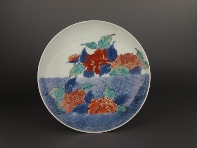 鍋島色絵青海波牡丹文七寸皿 | 商品詳細 東洋古陶磁の前坂晴天堂