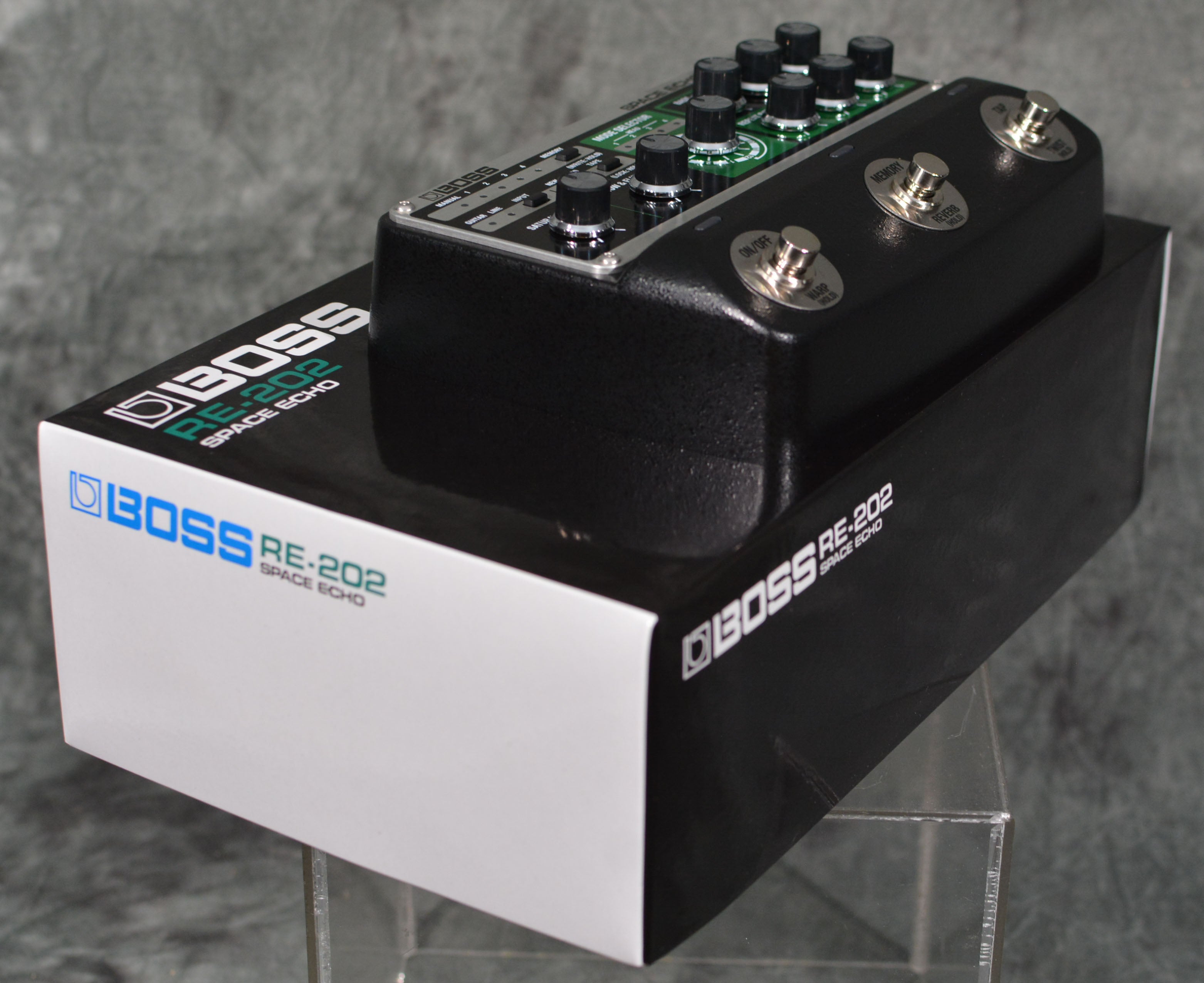 Boss RE-202 Space Echo Digital Delay – Mainstagemusic