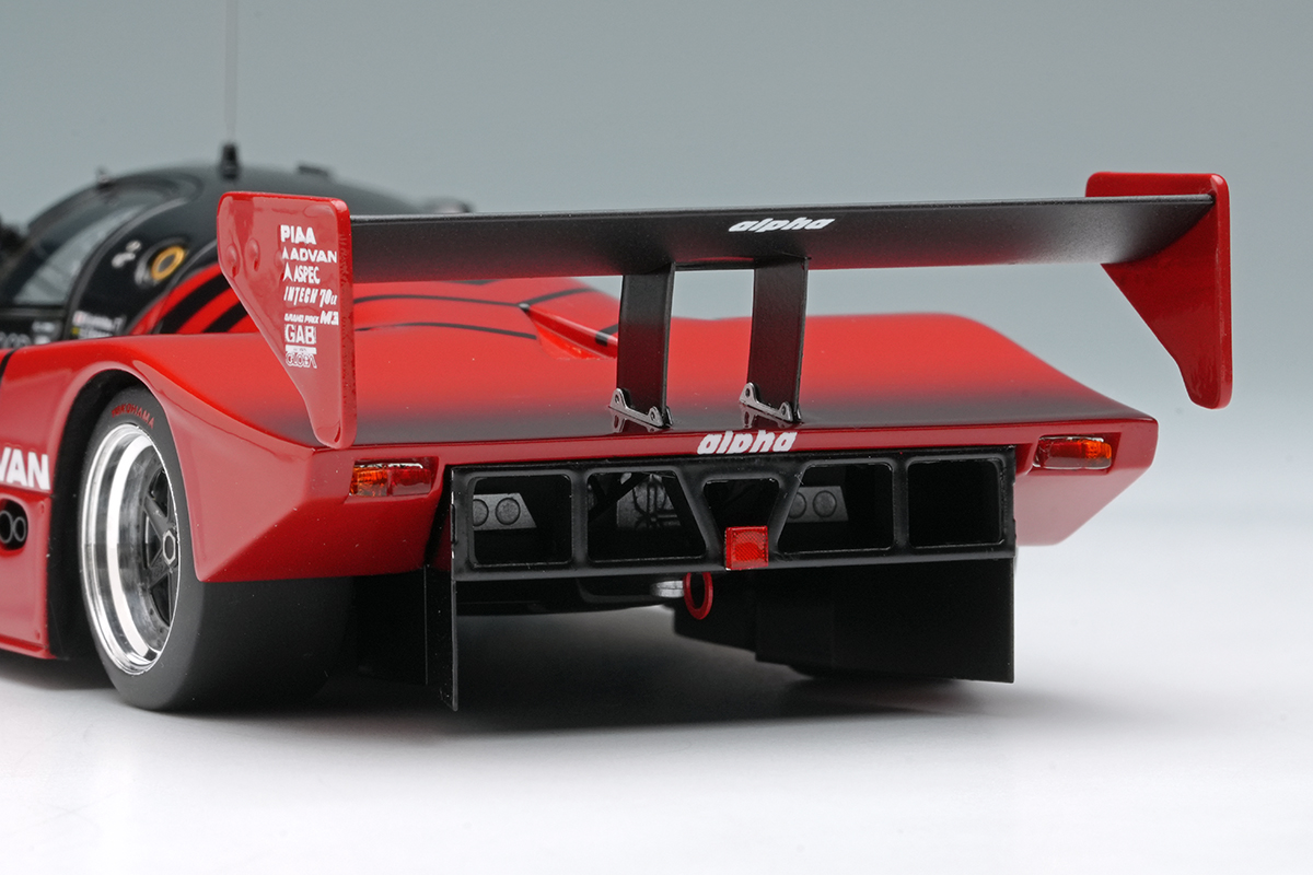 Make Up Co., Ltd. / Porsche 962C 