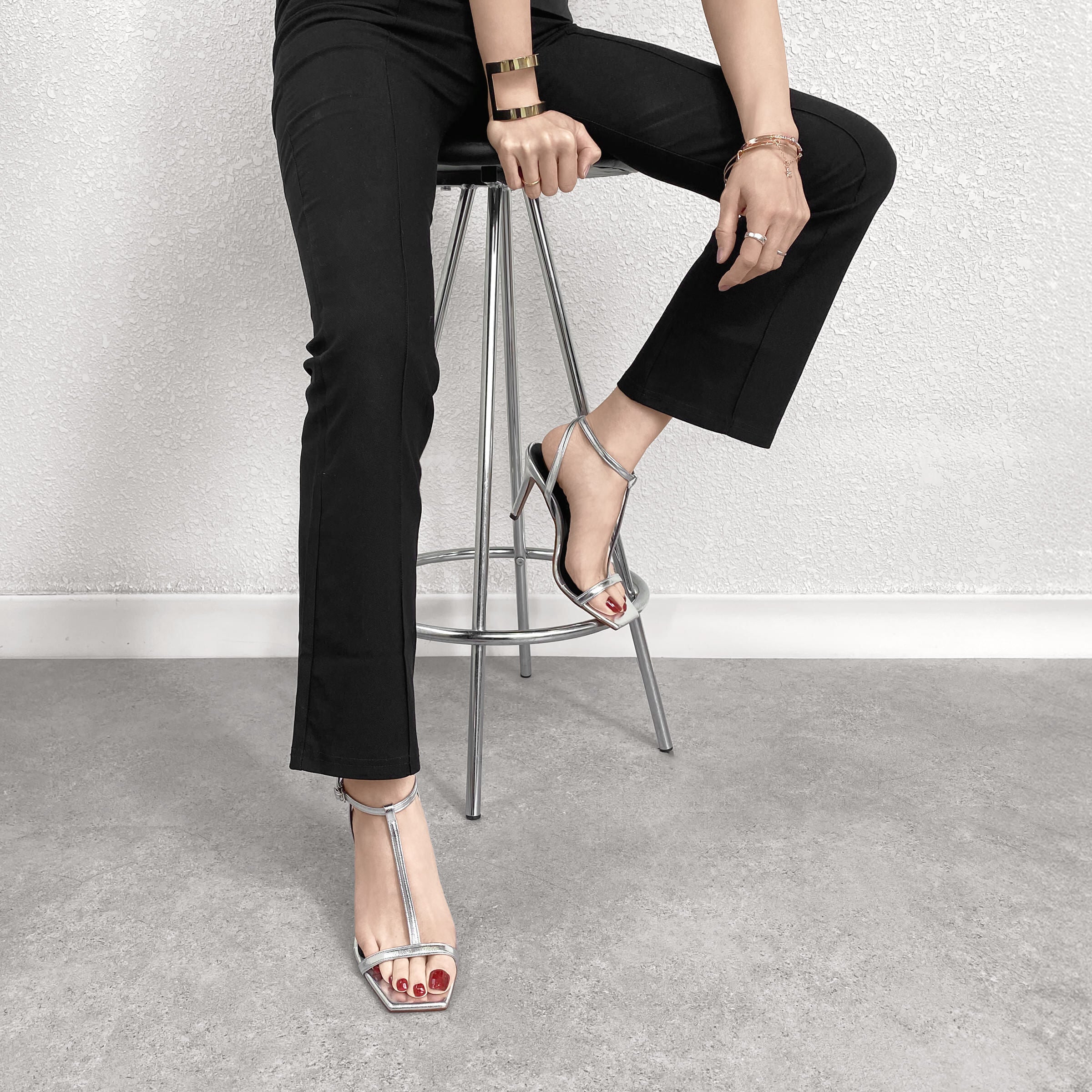 30%OFF：2025SS：Tストラップ サンダル（3588）シルバー – mamian