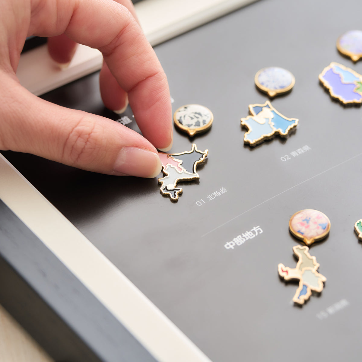 受注生産】47paletteカラーピンズプラス 全国セット（フレーム入