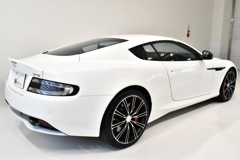 アストンマーティン DB9 カーボンホワイト 正規ディーラー車 後期型