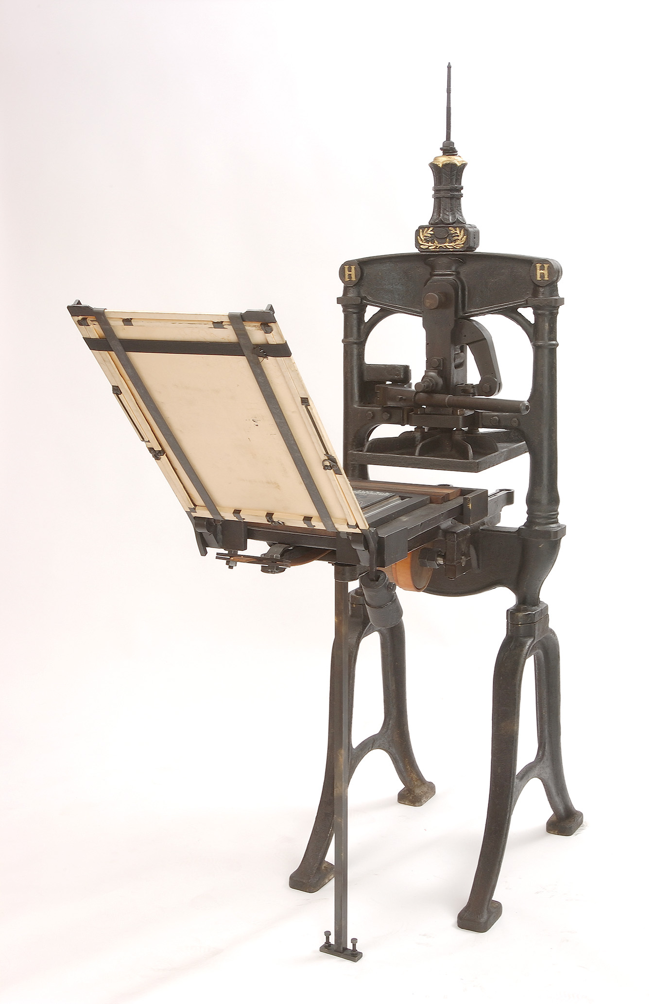 手引き活版印刷機で印刷してみよう！ | 歴史と文化が出会う街中央区