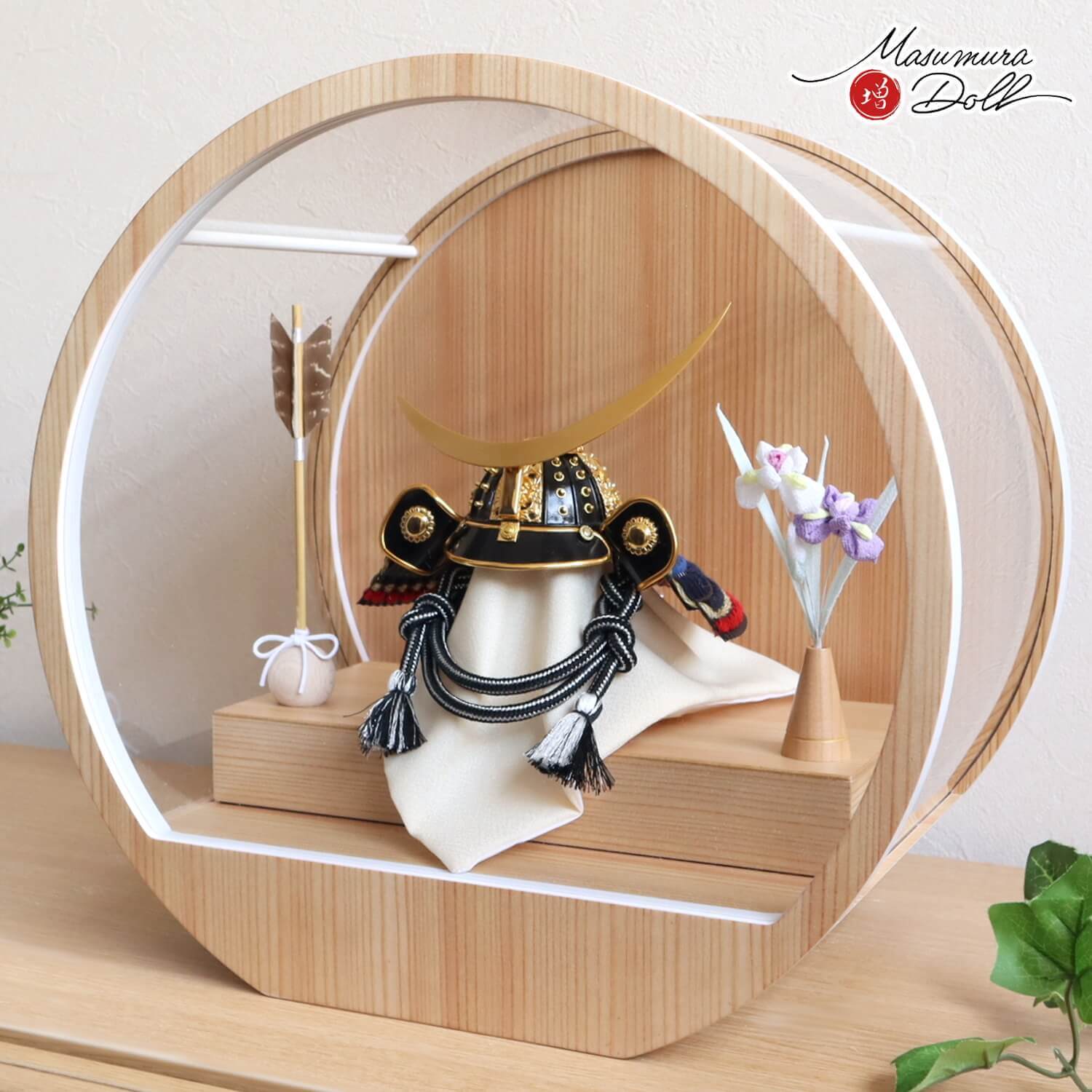 五月人形 ケース飾り 兜 選べる2種類 (弓太刀/矢、菖蒲) 月-tsuki