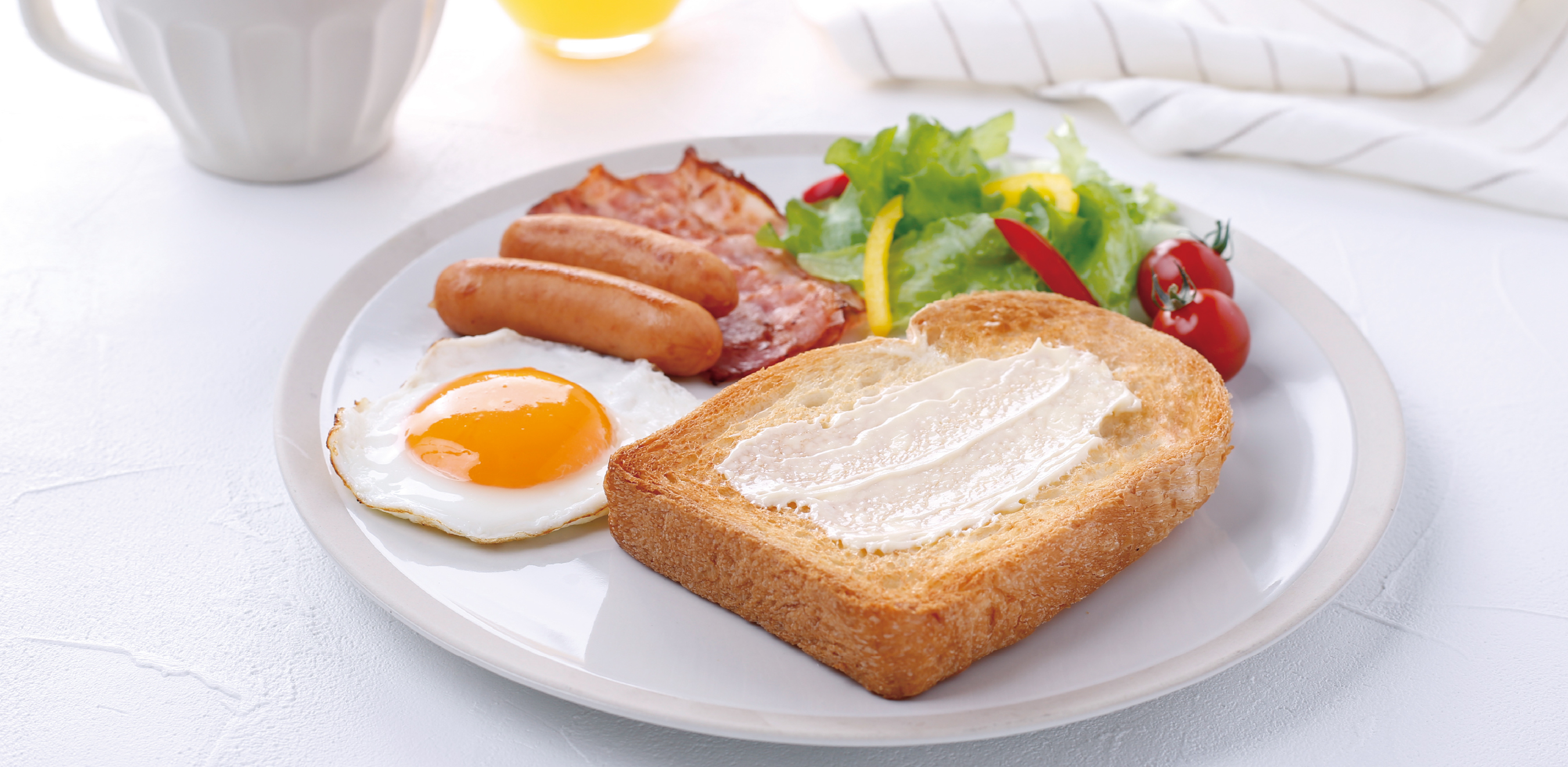 明治スプレッタブル バターとチーズで引き立つおいしさ｜株式会社 明治