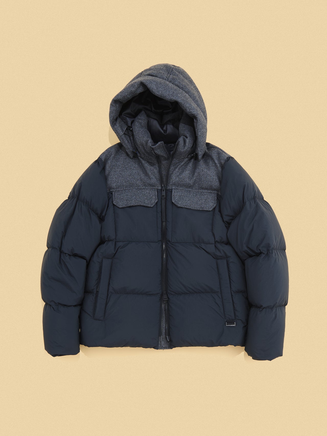 黒の次に買うべき“大人ネイビー”な「好印象ダウン」7選。ポロ ラルフ