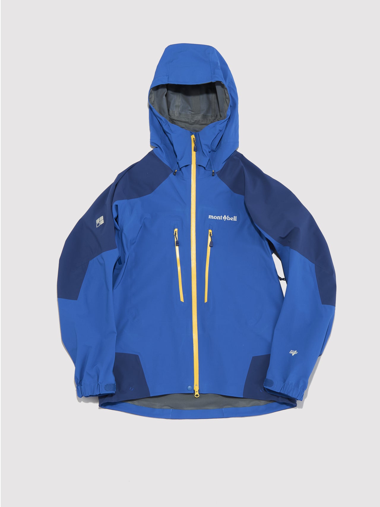 モンベル」の今買えば春まで使える“新作シェルジャケット”5着を徹底