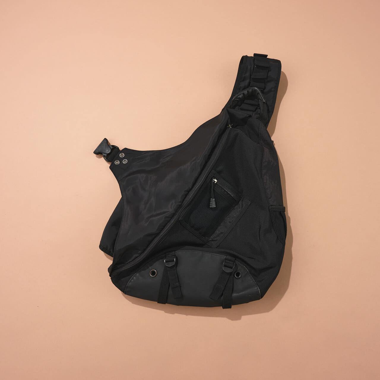 エディターがいま夢中なのは「オークリー」。本気で買ってよかった4選