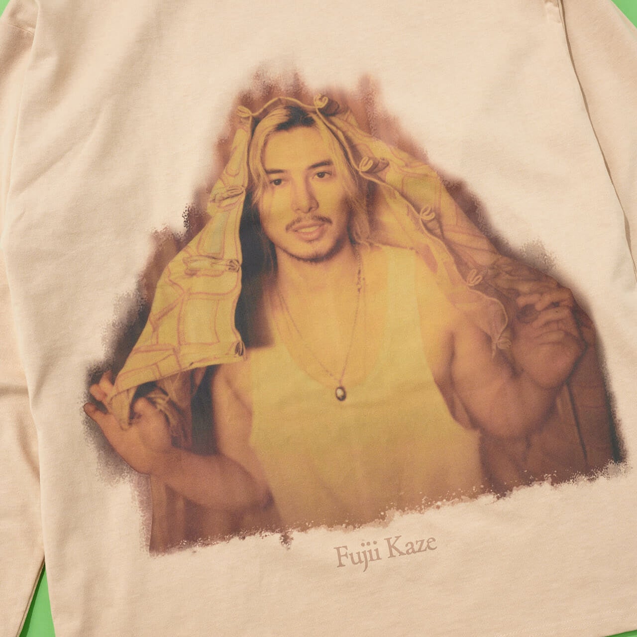 初ゲットの藤井風さん公式グッズ。「Prema」のアルバムジャケットの