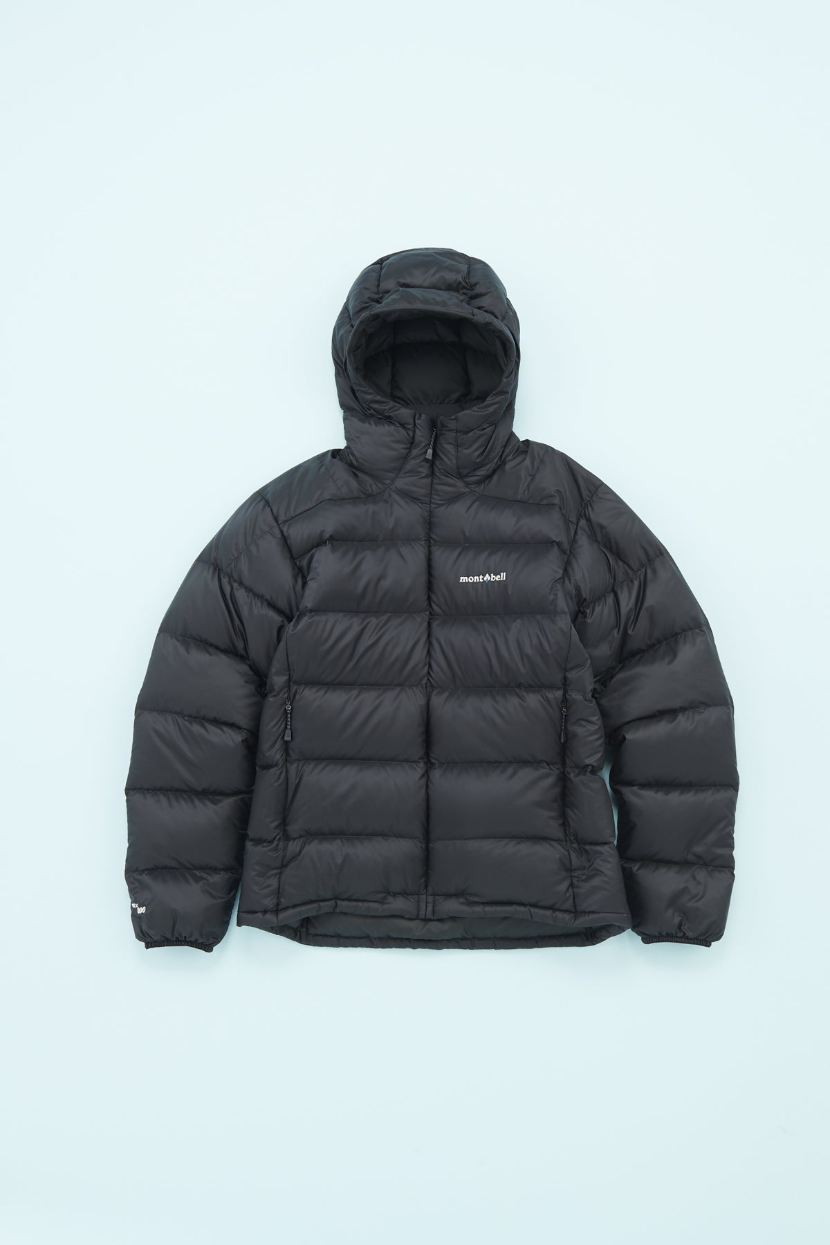 1万円以下も！“750フィルパワー以上”の「軽くて暖かいパーフェクト黒