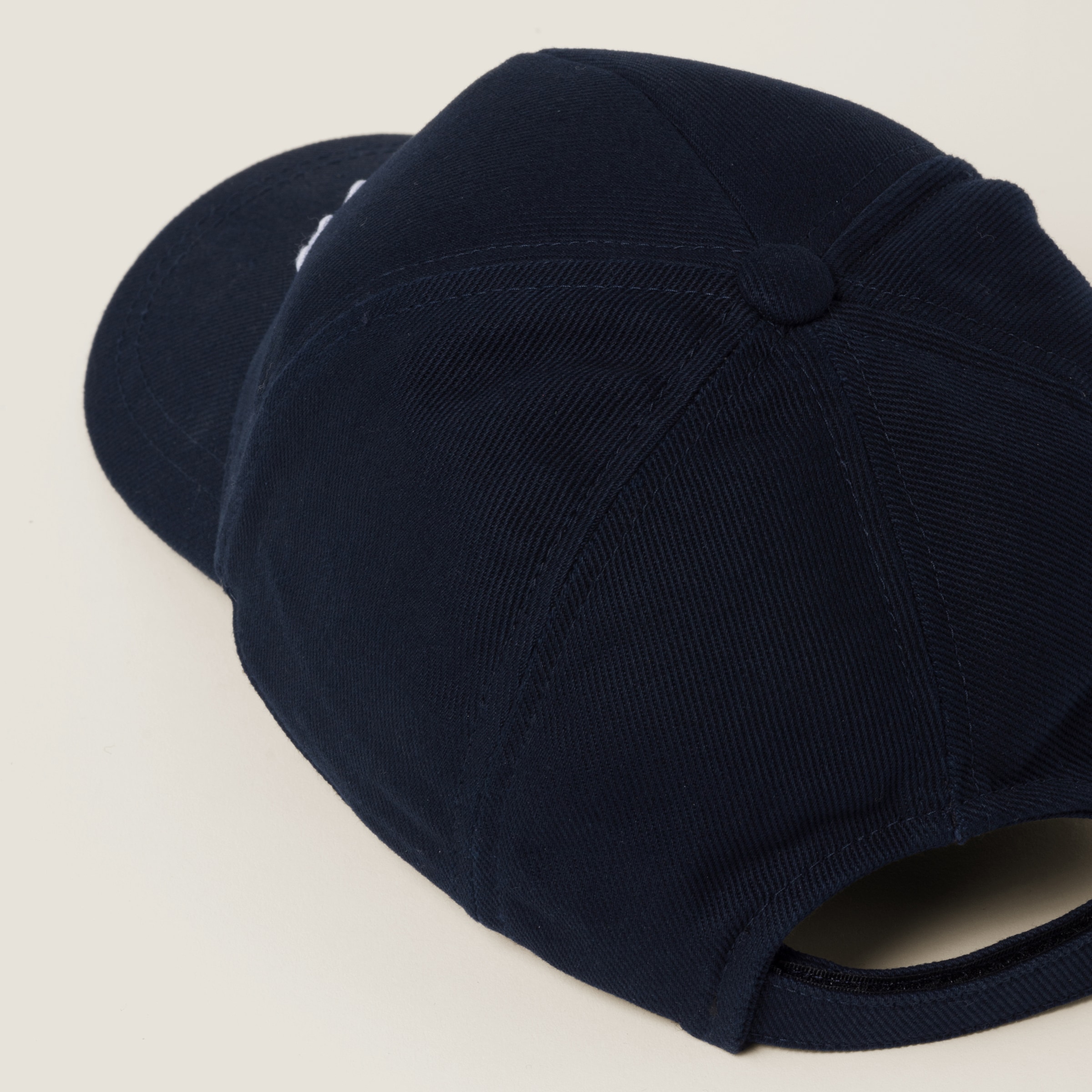 ブルー／ホワイト ドリル ベースボールキャップ | Miu Miu