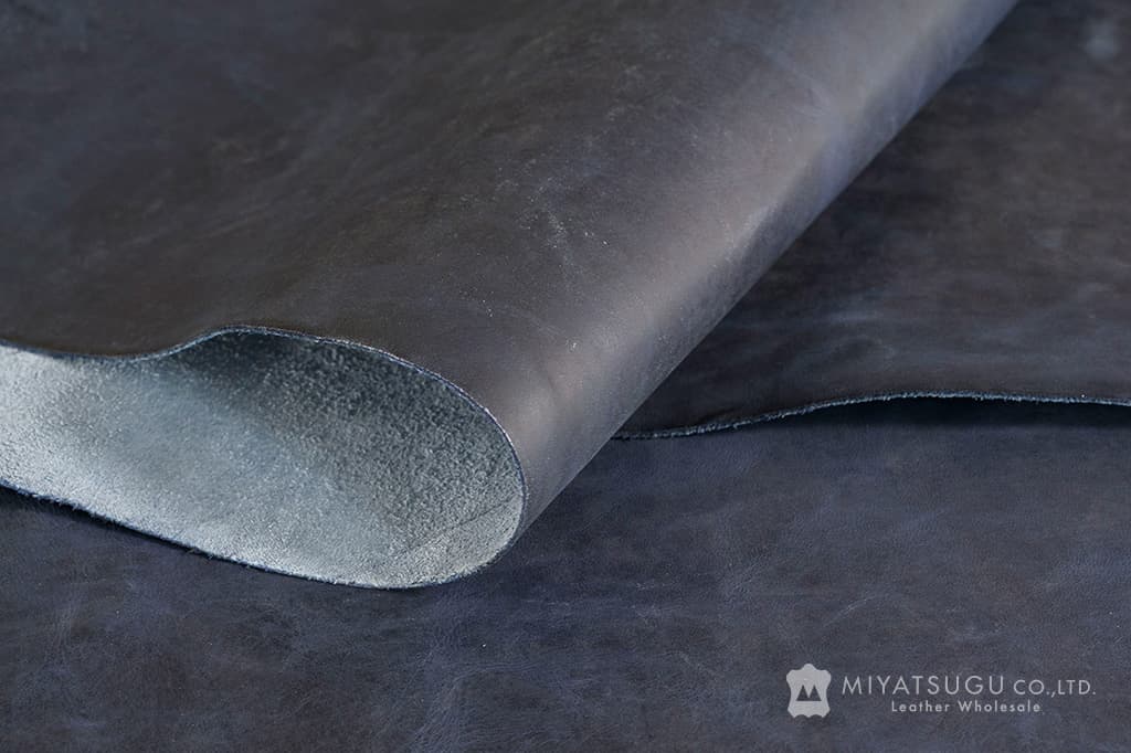 江戸の藍染めレザー・モストロ（牛半裁・藍染め）｜革販売ミヤツグ