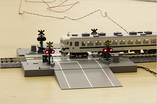 KATO製 自動踏切を設置してみよう | 鉄道模型 通販・Nゲージ ミッドナイン