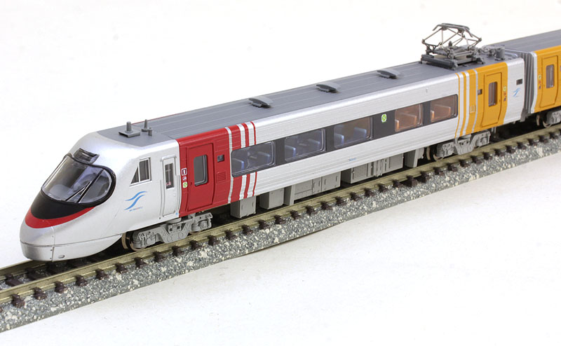 四国8000系特急・しおかぜ・方転 マイクロエース ライト点灯動力動作