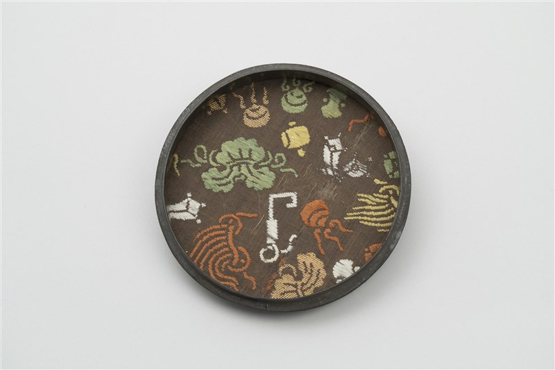 籬菊蒔絵香合（鏡箱） - MIHO MUSEUM