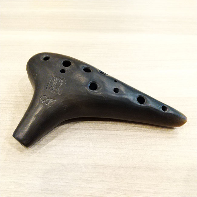 クレイトーン オカリナ ソプラノF 黒陶ベーシック: 管楽器｜三木楽器