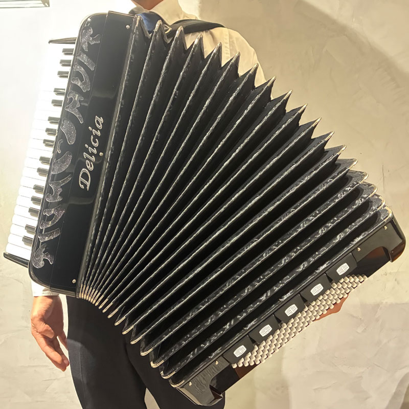限定1台 特価品】 Delicia デリシア アコーディオン Carmen23 37鍵