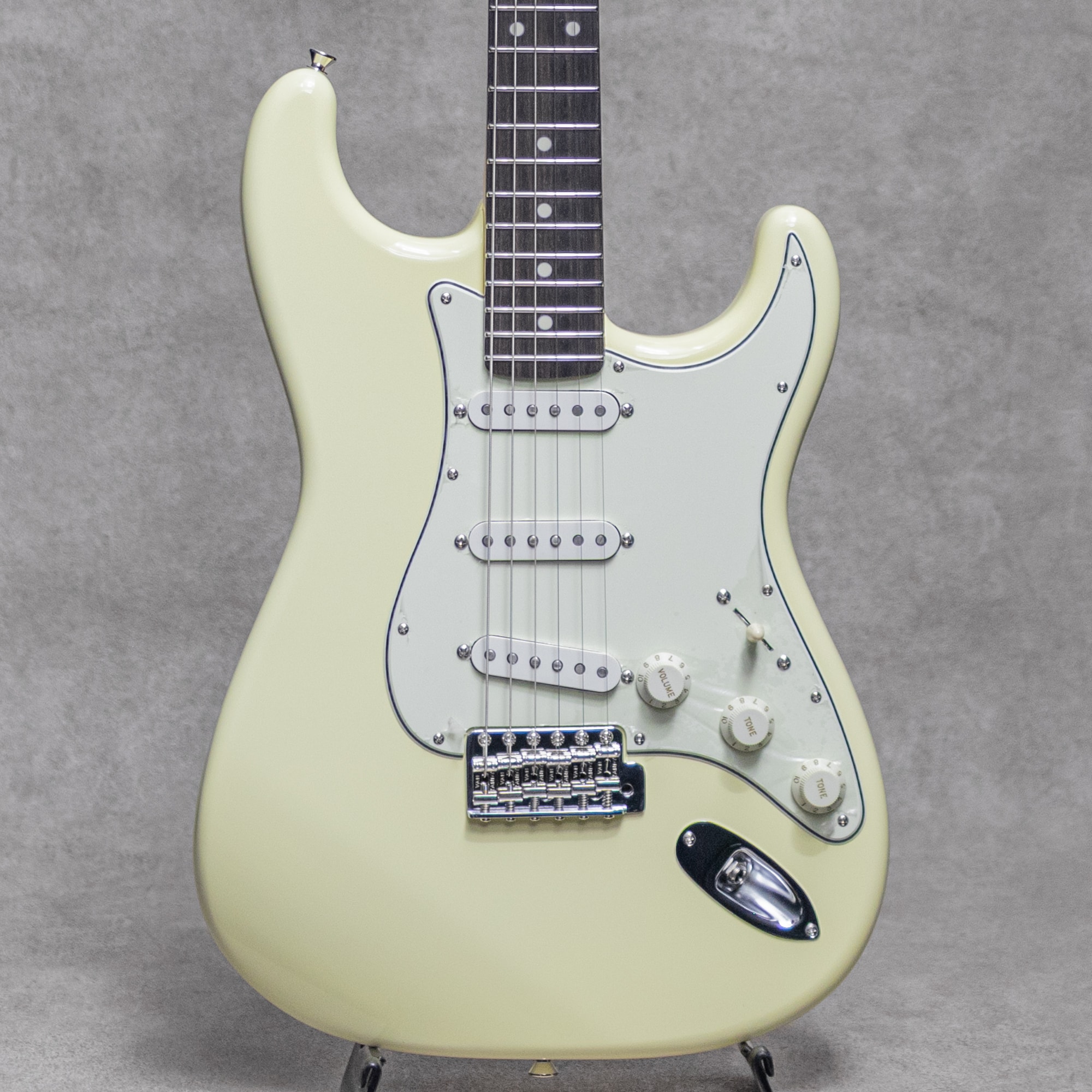 STV-R2 Vintage White w/TrueVintge&Blues Pickups: エレキギター