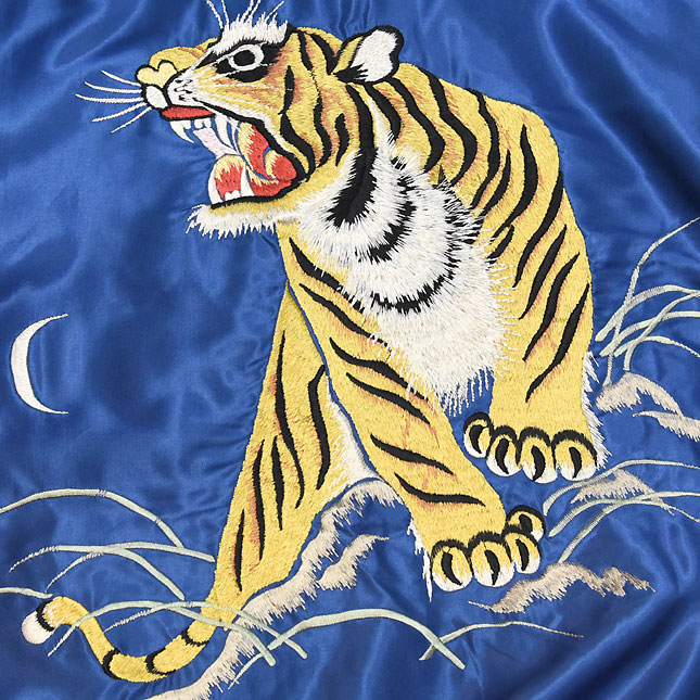 東洋スカジャン「ROARING TIGER×BLACK DRAGON」リバーシブルアセテート