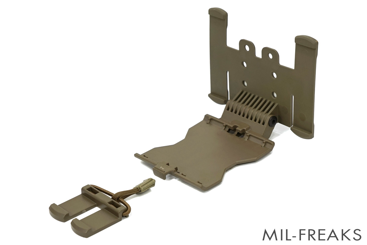 Juggernaut.Case スマートデバイスケース用 MOLLE PALS アーマー