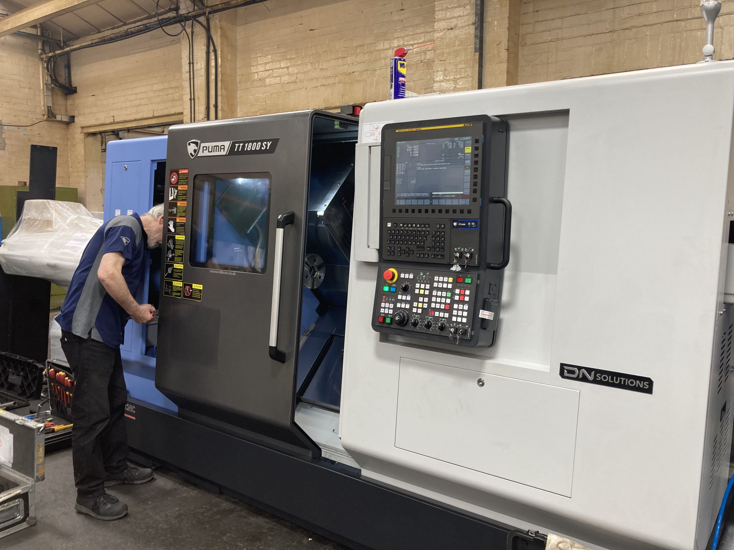 Puma TT Series of Twin Turret Horizontal Lathes - Mills CNC