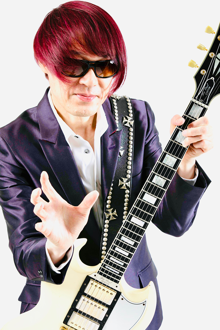 西川 進 “LOVES” Gamechanger Audio BIGSBY Pedal – Media Integration