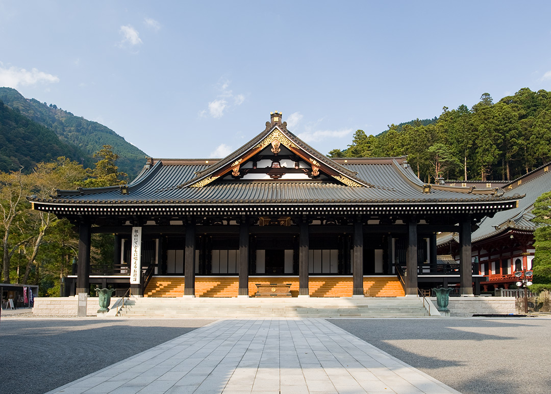 身延山久遠寺 - 身延町観光情報サイト「みのラブ」