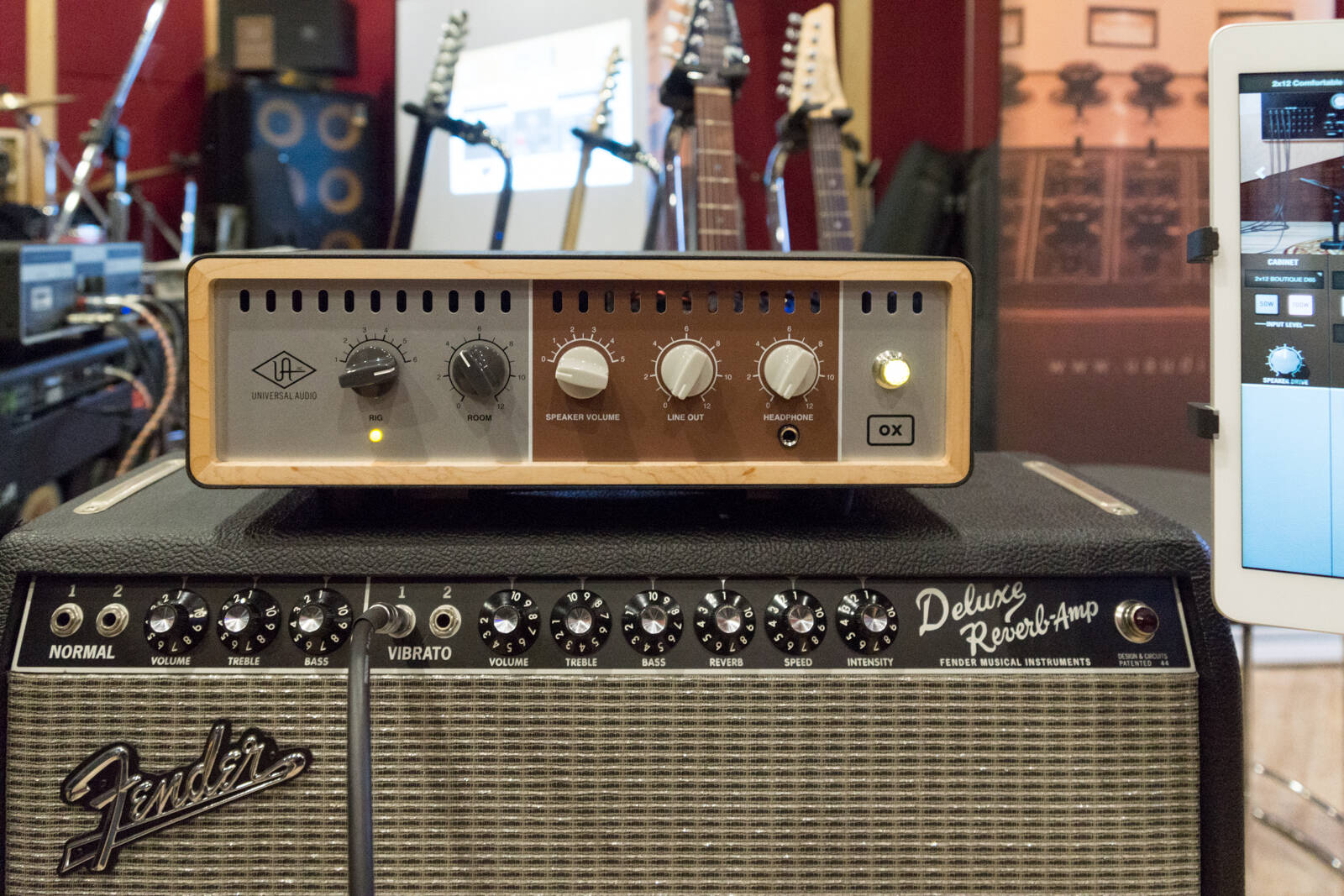 Universal Audio OX 登場！ギターアンプを熱くさせるロードボックス+新