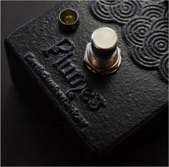 Earthquaker Devicesが南部鉄器製筐体で組み込まれたオーバードライブ