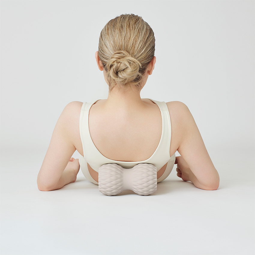 快適なセルフストレッチをサポート「SIXPAD Power Roller Twins