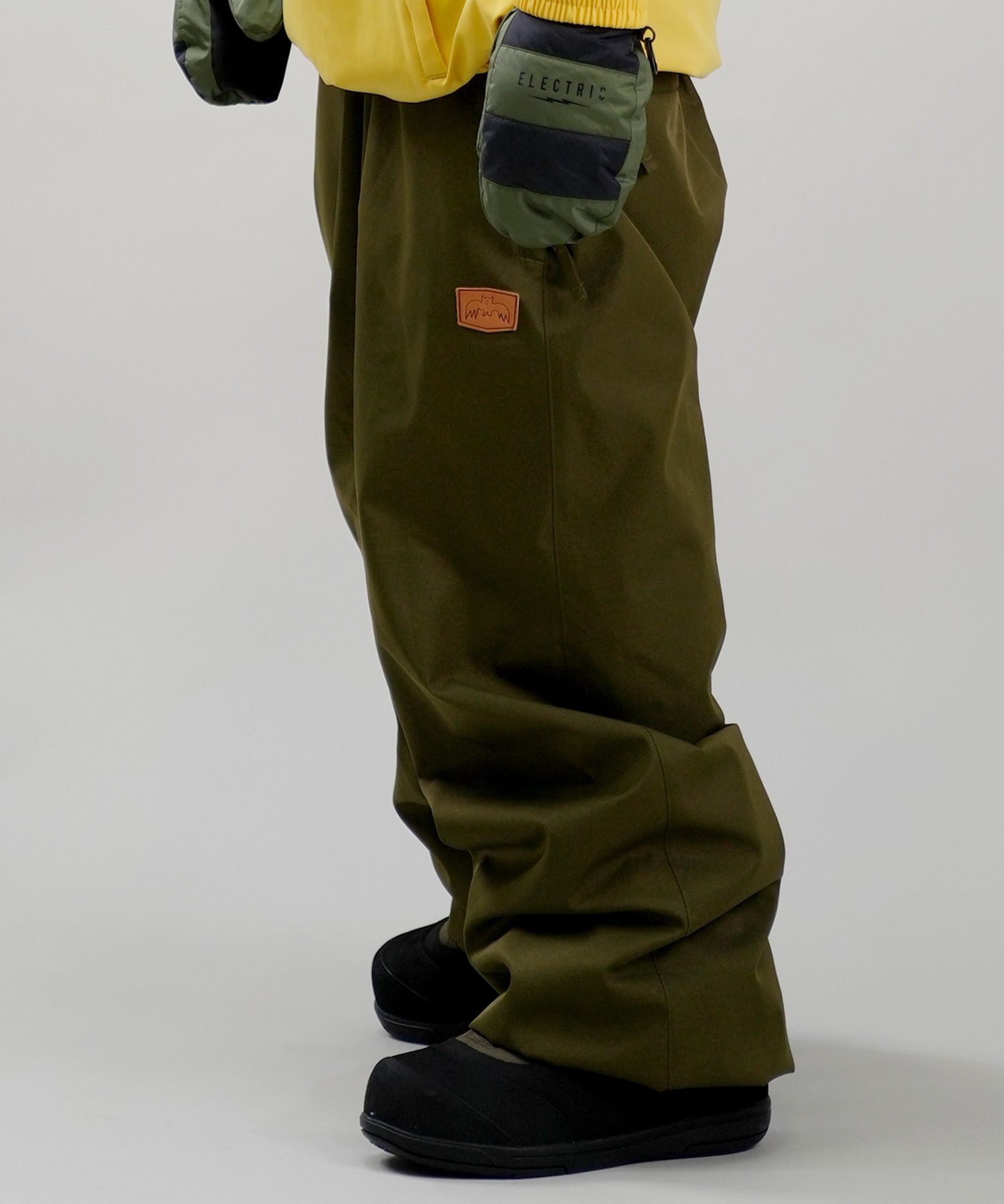 VOLCOM ボルコム ARTHUR 20K スノーボード ウェア パンツ ユニセックス