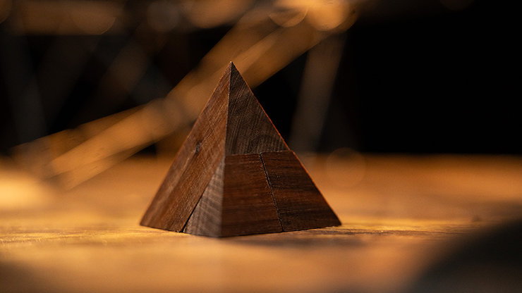 Pyramid Puzzle Deluxe（絶対できないピラミッド）by Murphy's Magic