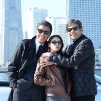 動画】土屋太鳳『帰ってきた あぶない刑事』でヒロイン、タカ&ユージに