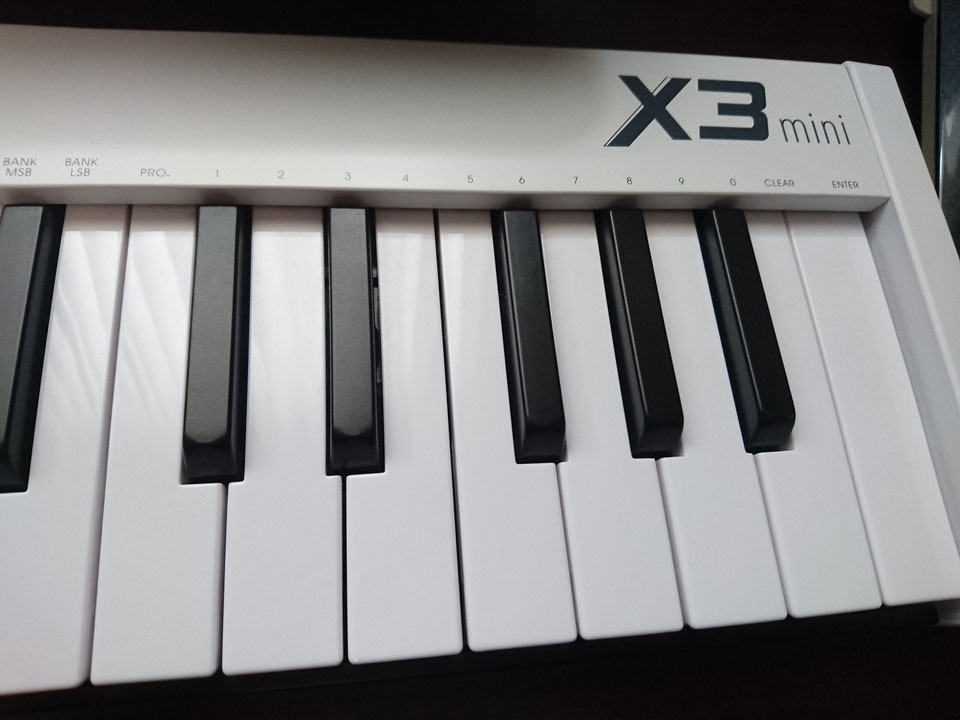 MidiPlus】のMIDIキーボードコントローラー X3 mini を使ってみた