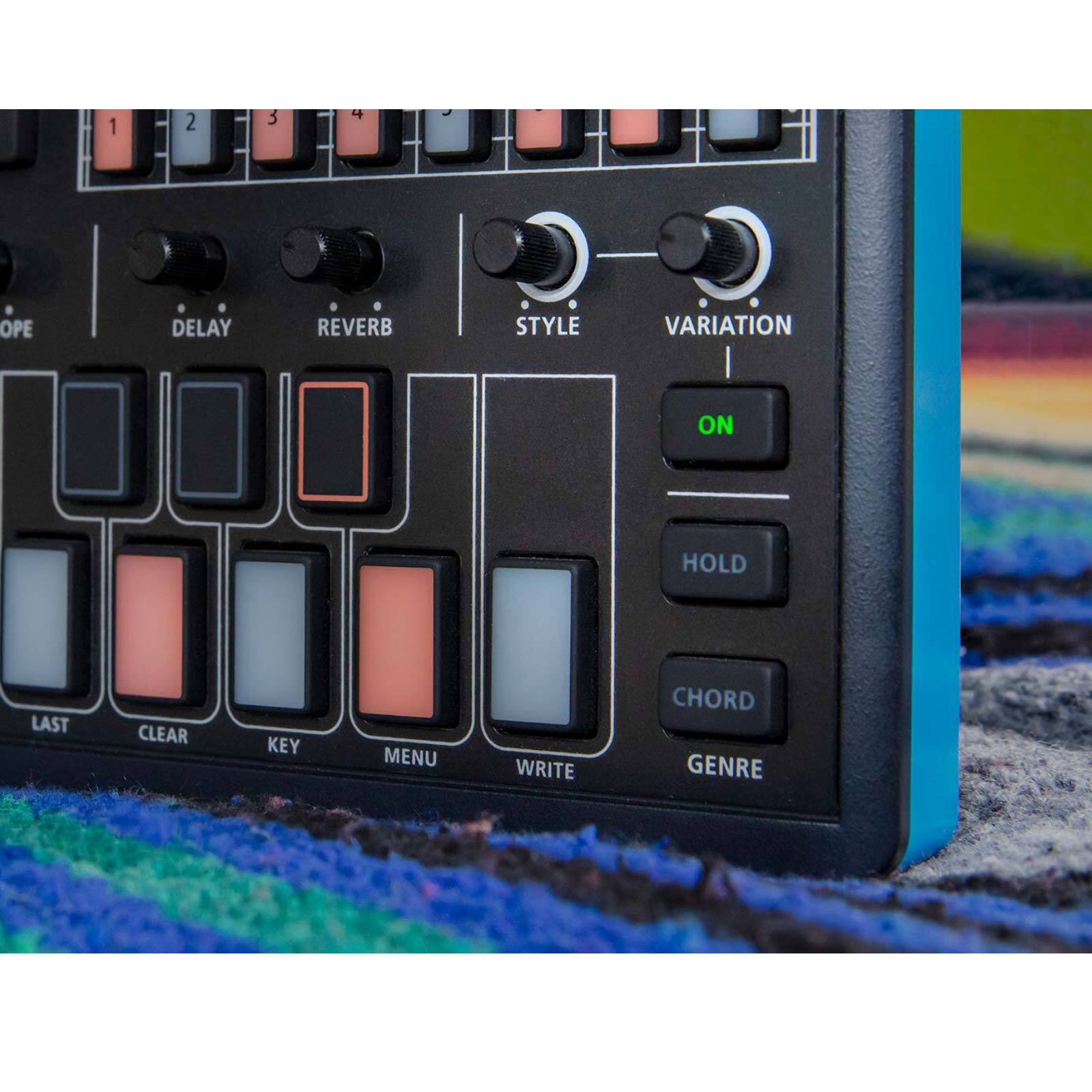 Roland J-6 Chord Synthesizer