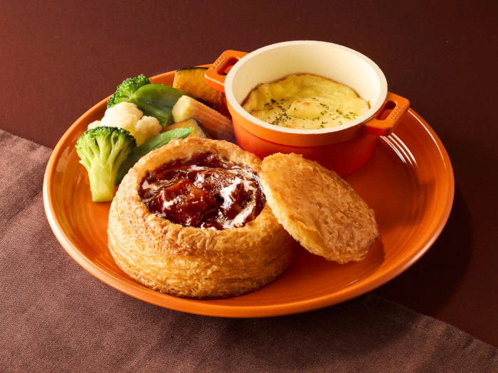 ココスジャパン、「ココス」で濃厚ビーフシチューを楽しめる2品と