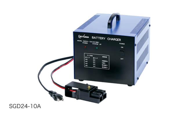 バッテリー充電器 Power Tite 未来舎 12V 対応 / CH-1280AR