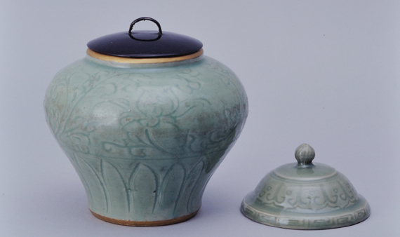 収蔵品紹介 公益財団法人鍋島報效会 徴古館