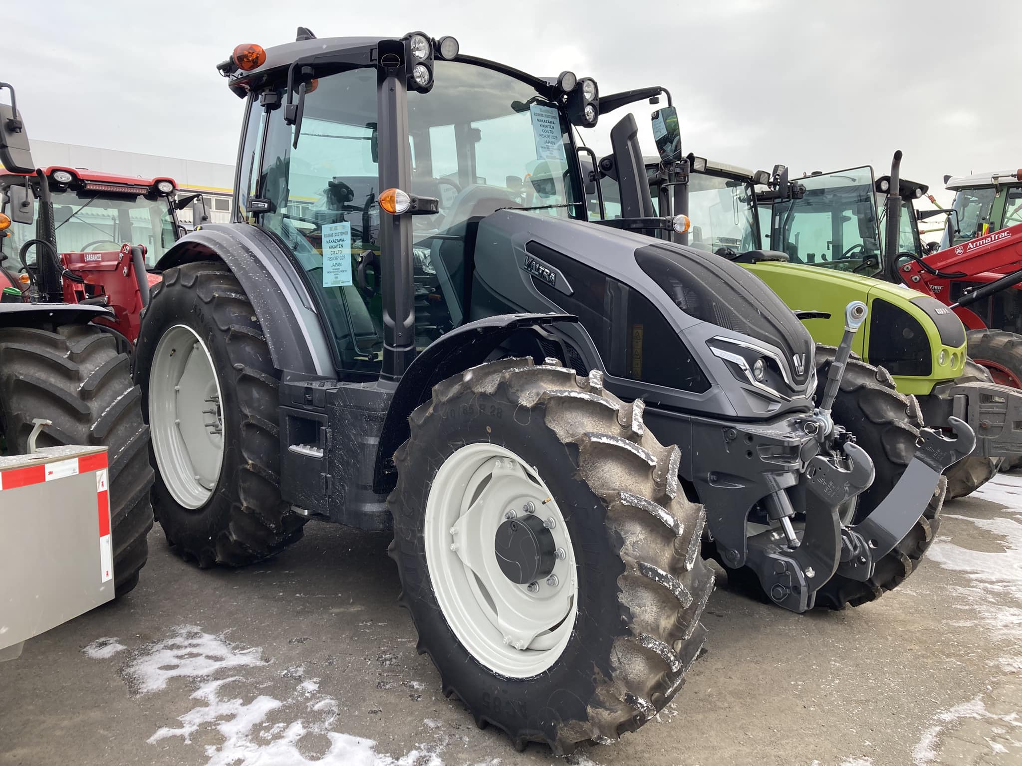 バルトラ G135V Unlimited Color – 135馬力 / 未使用展示車 | 【公式