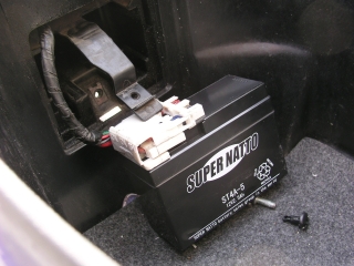 ホンダ DIO ZX AF35|誰でもできるバッテリー交換|車・バイクバッテリー