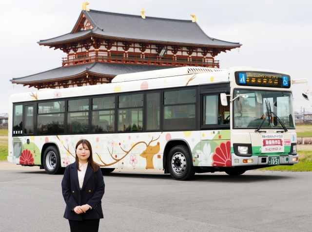 奈良交通80周年 ラッピング路線バスが奈良市内で運行スタート｜奈良