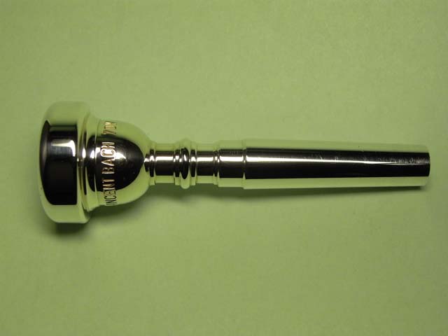 バック（現行モデル） 中古トランペットマウスピース 7DW