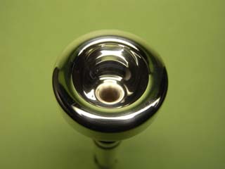 バック（現行モデル） 中古トランペットマウスピース 1X