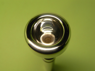 バック（現行モデル） 中古トランペットマウスピース 5A