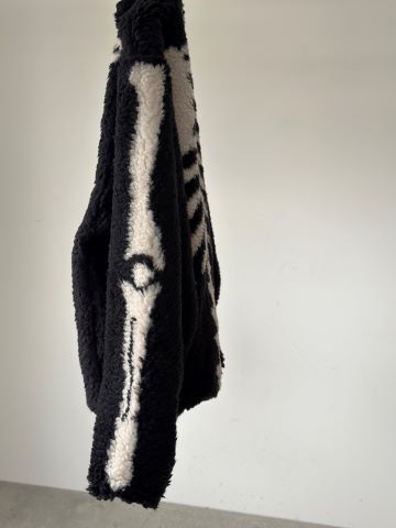 KAPITAL (キャピタル) BONE柄ボアフリース リバーシブルブルゾン s.t.c