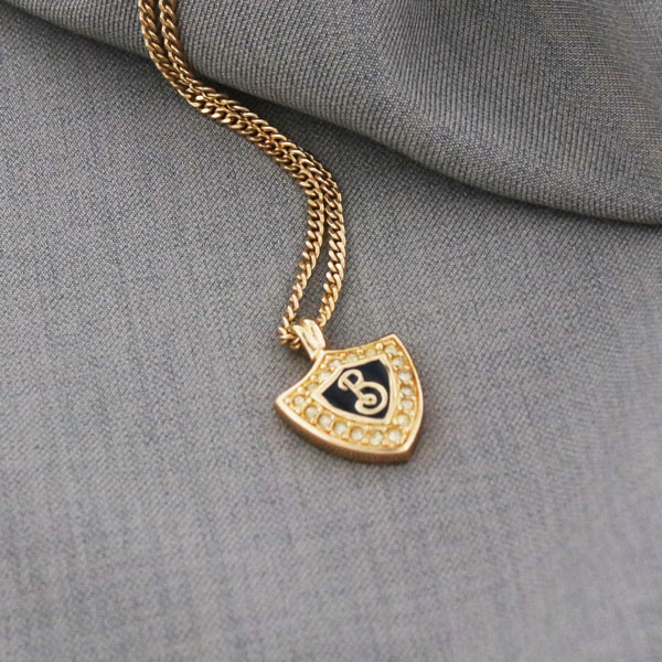 BURBERRY バーバリー ロゴ ネックレス 中古 レディース(ゴールド