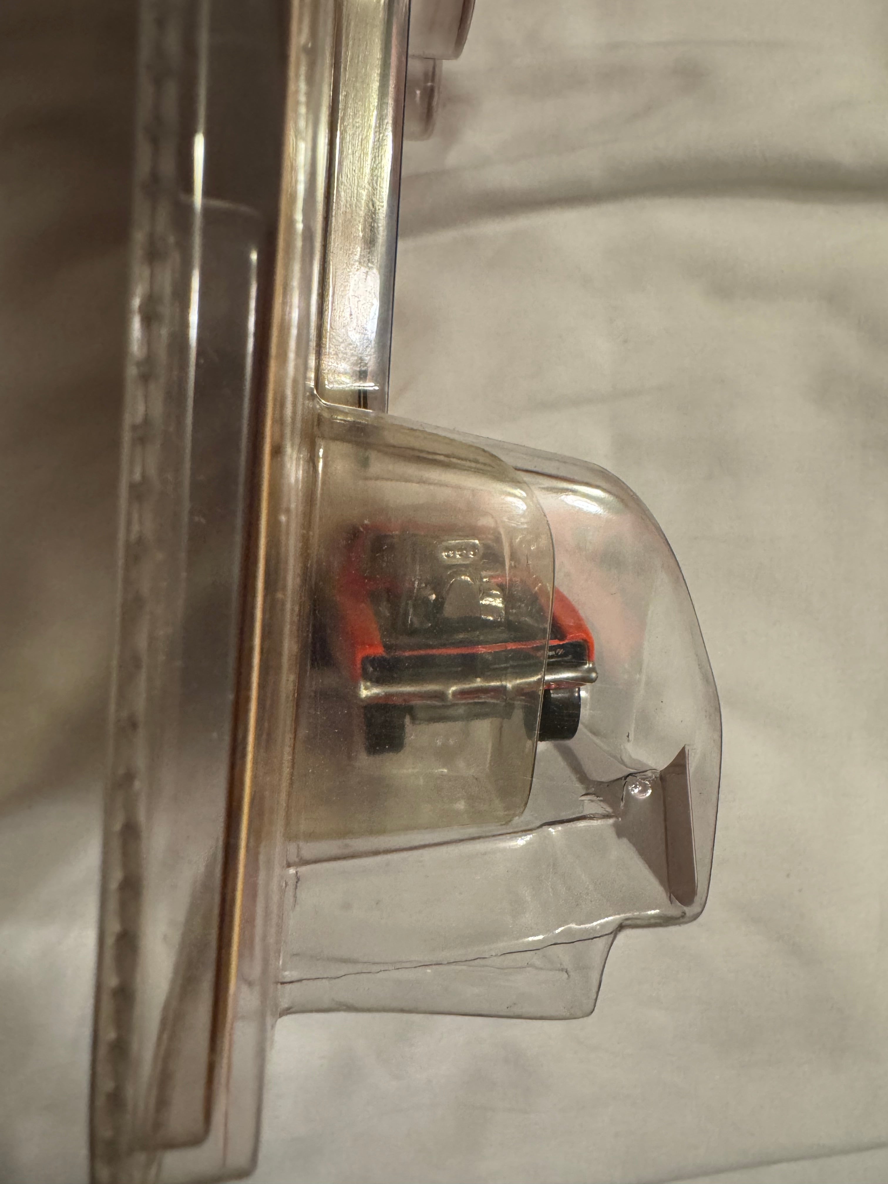 1:64 General Lee Zingers Johnny Lightning Series 2 – New England Dukes