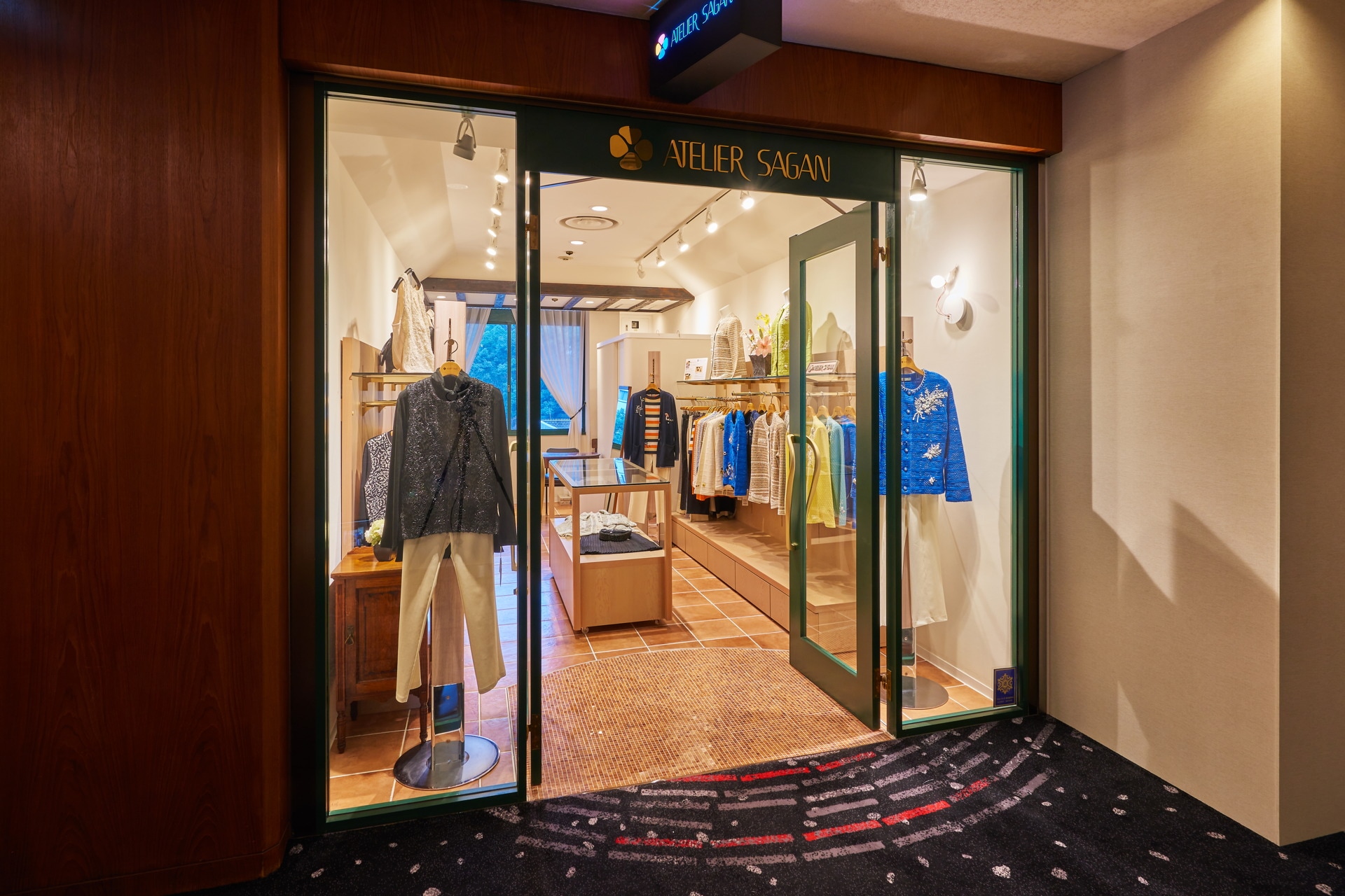 アトリエ サガン | ショップ | ニューオータニアーケード