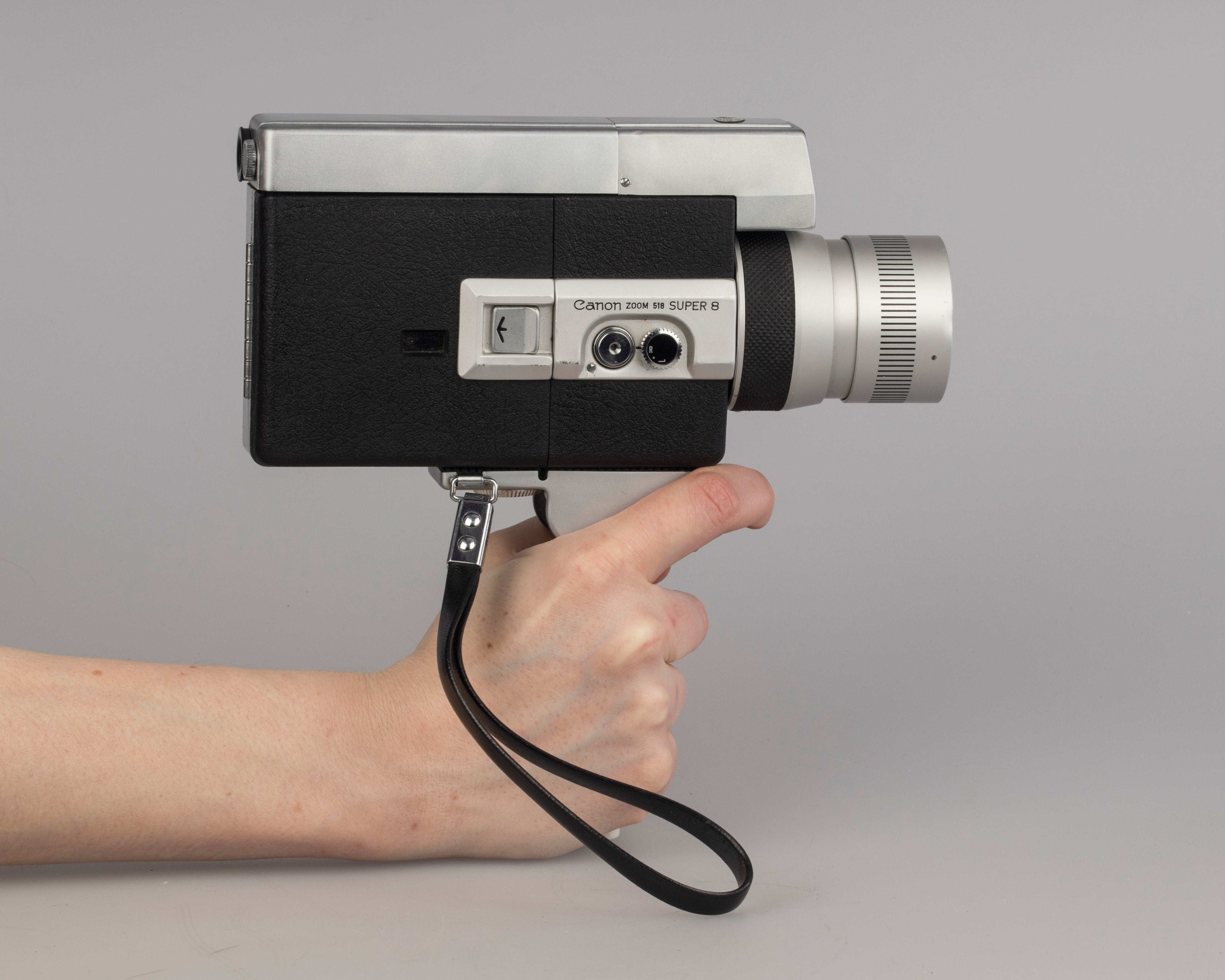 Canon Zoom 518 Super 8 movie camera – New Wave Pool