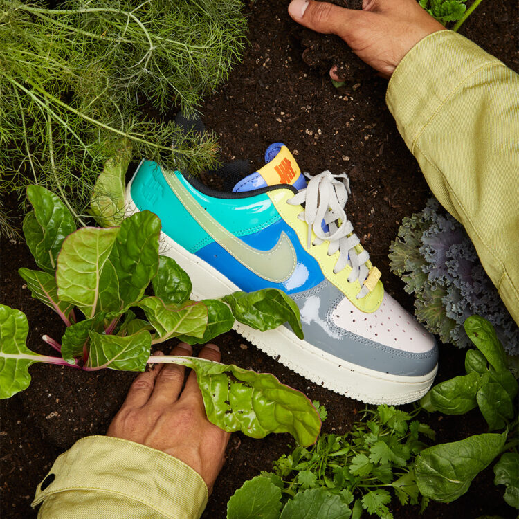 Undefeated x Nike Air Force 1 Low 